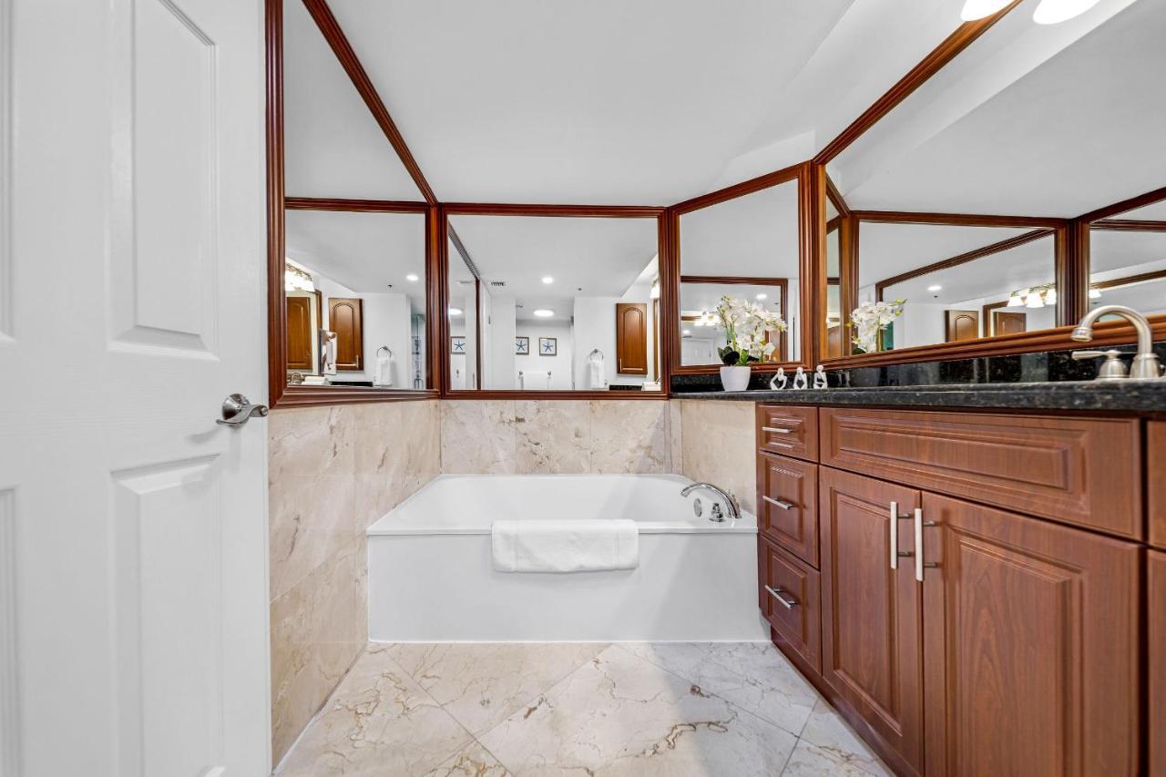 Unforgettable Water Views Oasis Apartment Doral Exterior photo