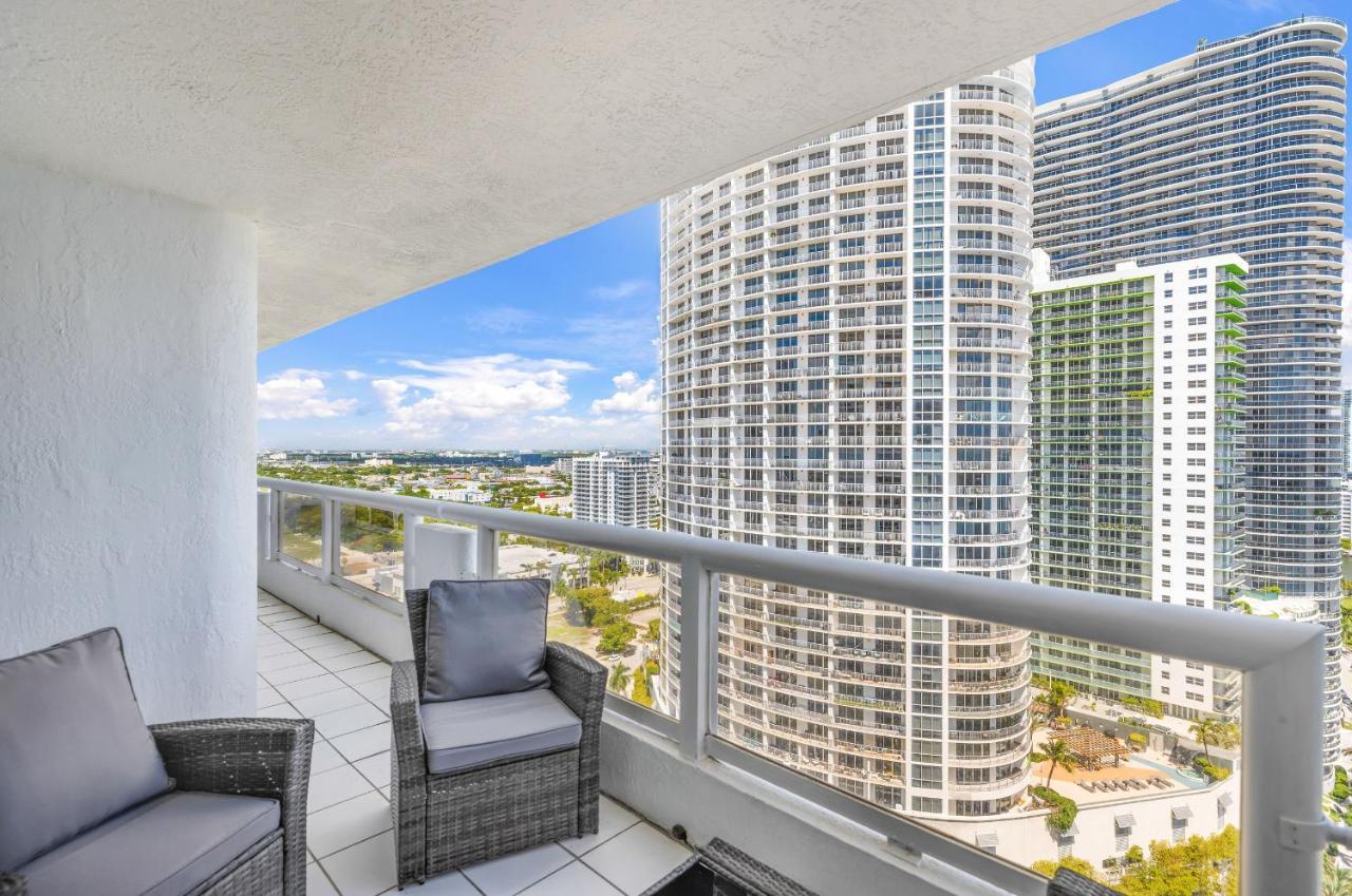 Unforgettable Water Views Oasis Apartment Doral Exterior photo