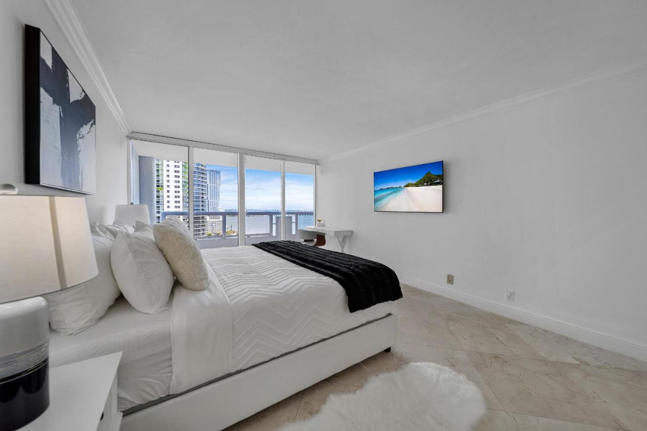 Unforgettable Water Views Oasis Apartment Doral Exterior photo